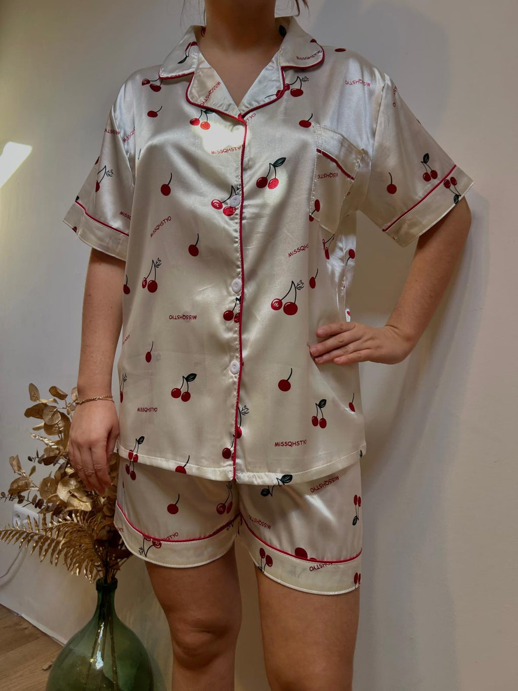 Pyjama Femme 2 Pièces Été – Haut et Short Motif Cerises