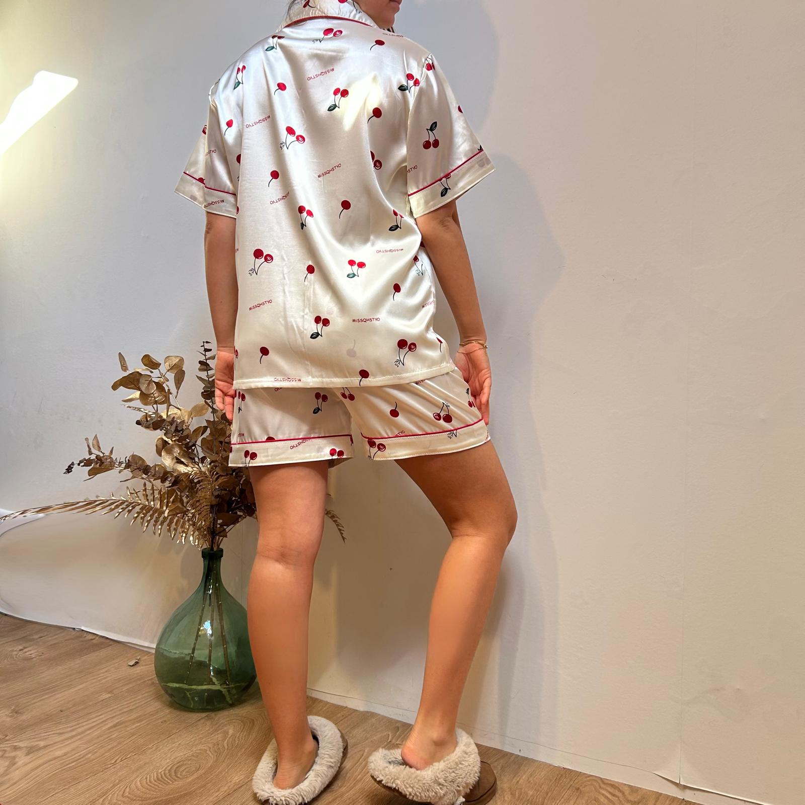 Pyjama Femme 2 Pièces Été – Haut et Short Motif Cerises