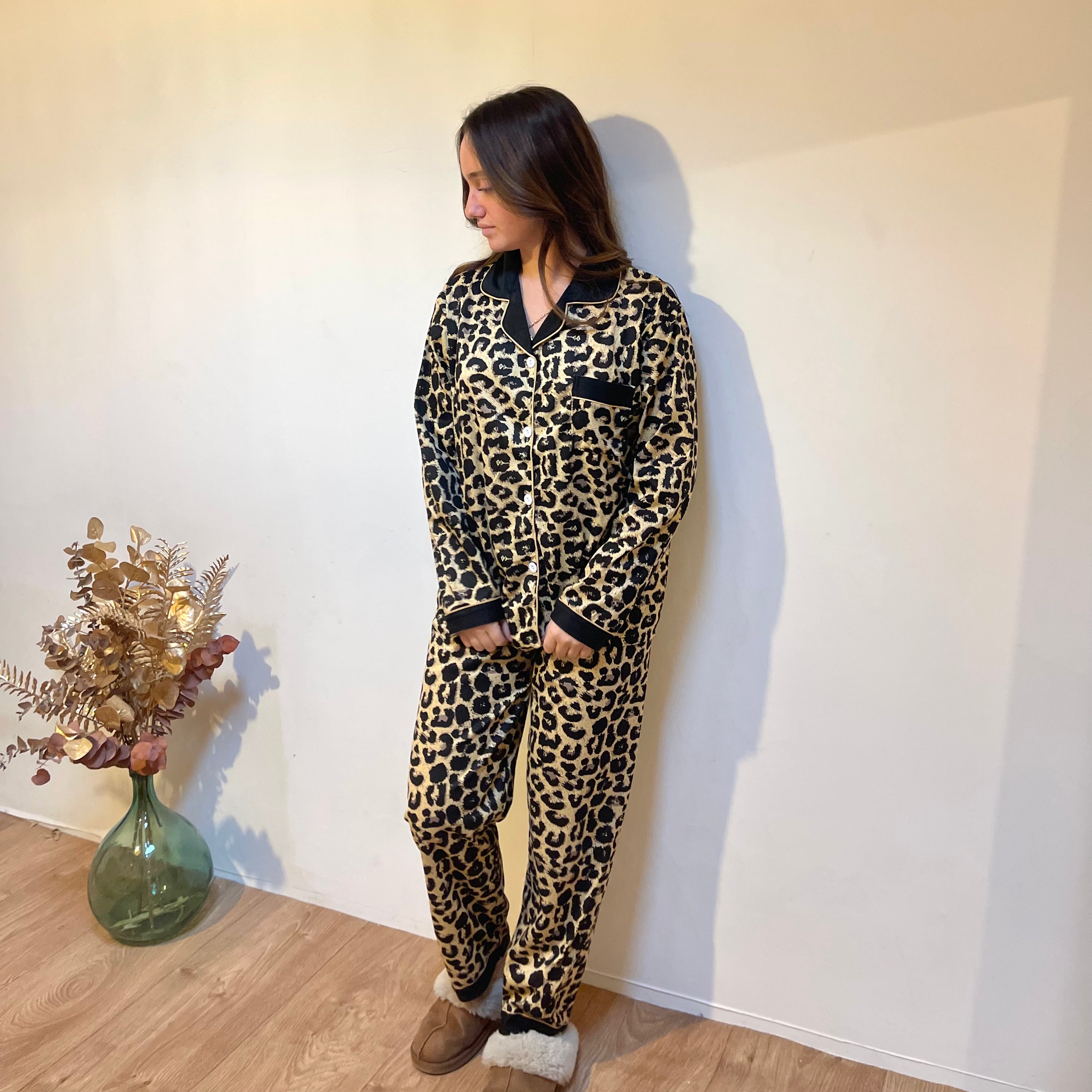 Pyjama Femme 2 Pièces – Haut Manches Longues et Pantalon Motif Léopard