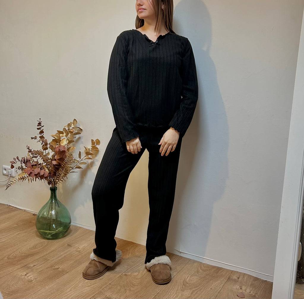 Pyjama Femme 2 Pièces Automne/Hiver – Haut Manches Longues et Pantalon Côtelé
