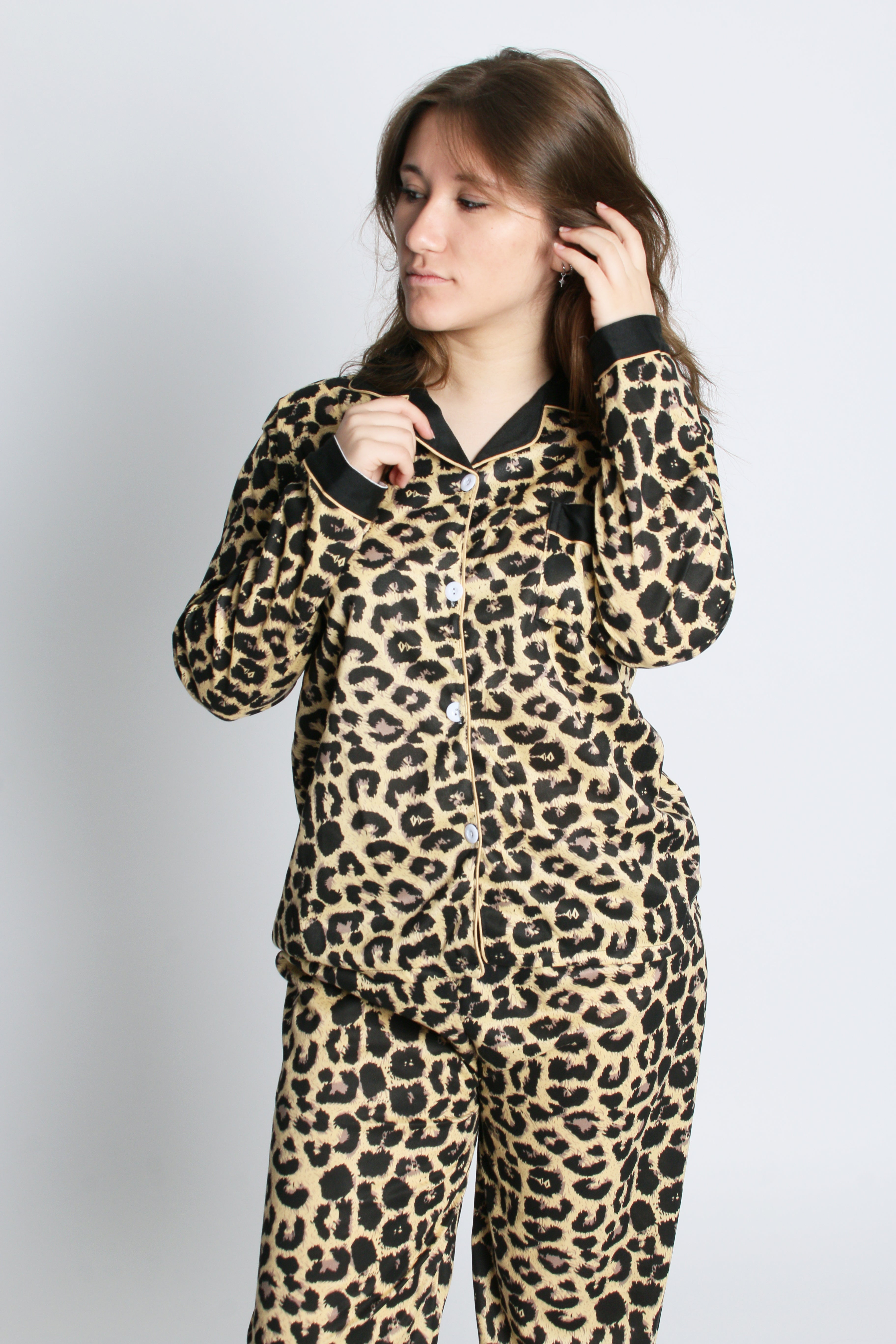 Pyjama Femme 2 Pièces – Haut Manches Longues et Pantalon Motif Léopard