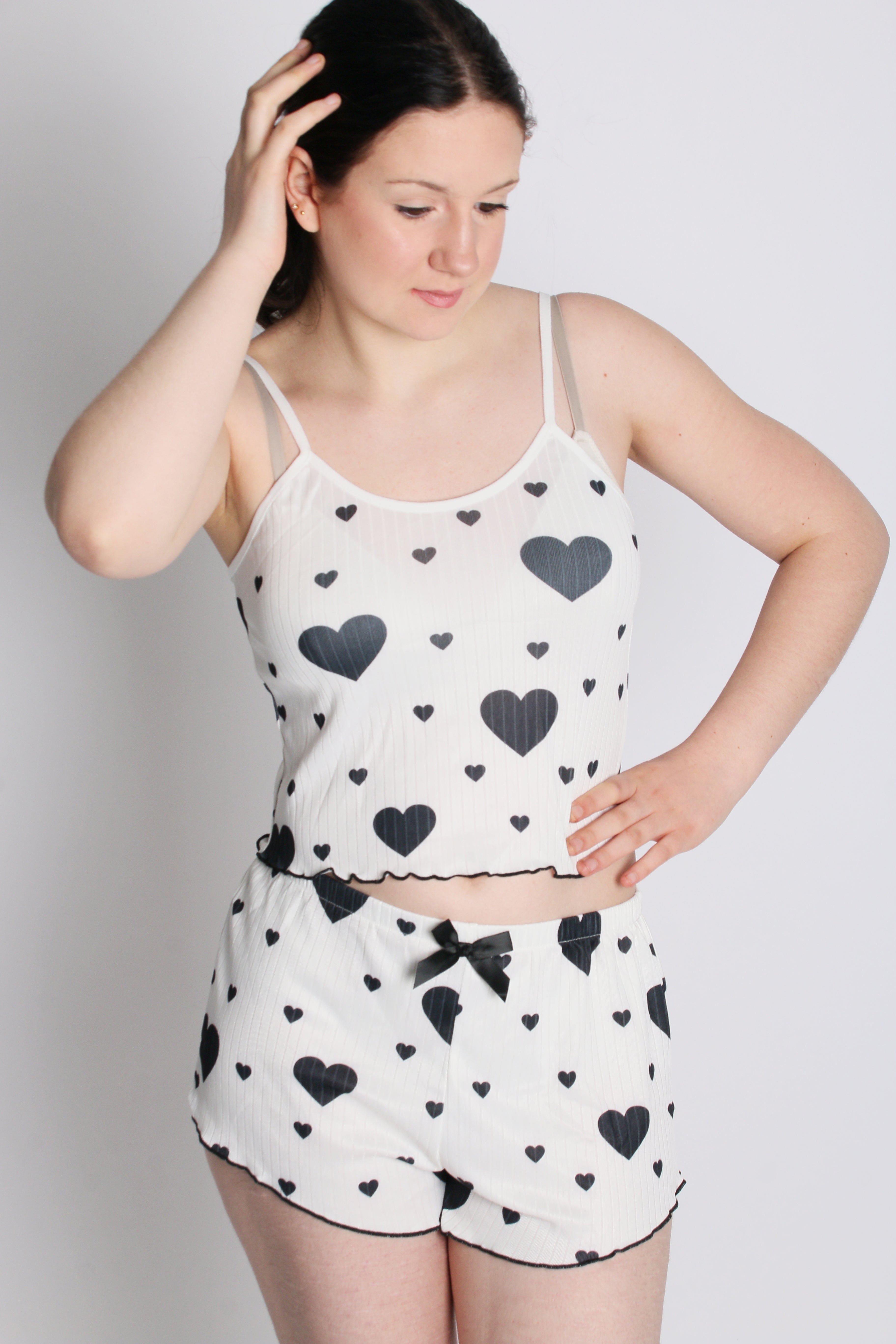 Pyjama Femme 2 Pièces – Débardeur Court et Short Motif Love